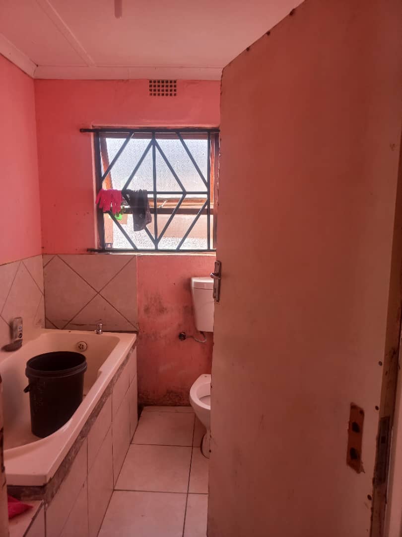 2 Bedroom Property for Sale in Mfuleni Western Cape